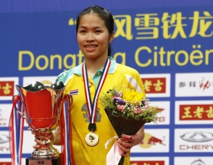 Wang Lao Ji BWF World Championships 2013 – Day 7: Lin Dan’s ‘High Five’; Intanon Triumphs
