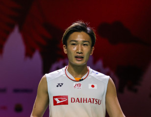 Group A Chaos as Momota, Gemke Out Injured