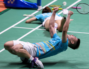 Malaysia Open: Super Singaporeans March On
