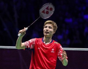 An Dethroned; Shi Survives Scare